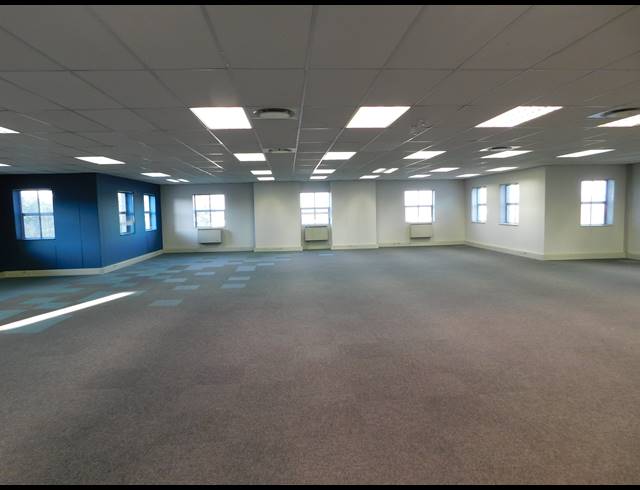 402M² OFFICE TO LET IN ILLOVO